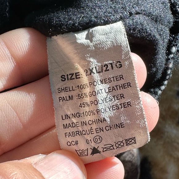 347. Men’s Glacier Glove Thinsulate 2X Realtree Camouflage Gloves - Picture 7 of 8